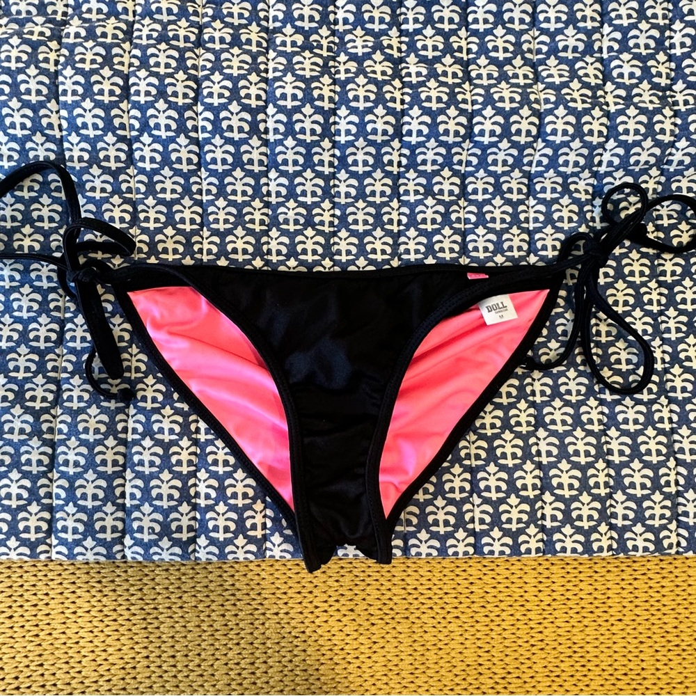 Doll & Co Swimwear Tie-Side Adjustable Scrunch Bottoms Black